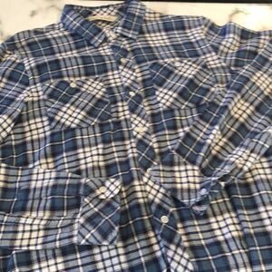 Travis Mathew Flannel Tagged M Fits Small